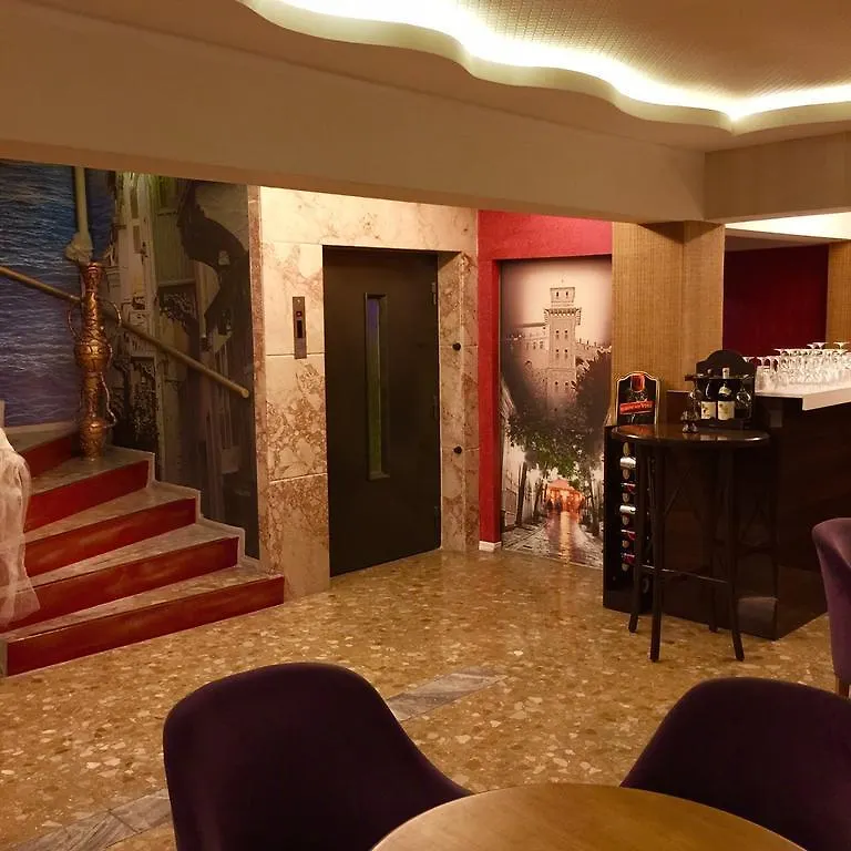 Lucid Hotel Izmir 4*,  Türkei